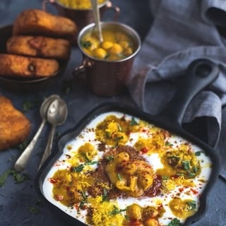 Aloo Tikki Chaat