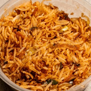 CHICKEN SCHEZWAN FRIED RICE