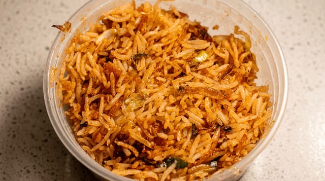 CHICKEN SCHEZWAN FRIED RICE.