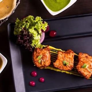 CLASSIC PANEER TIKKA HALF