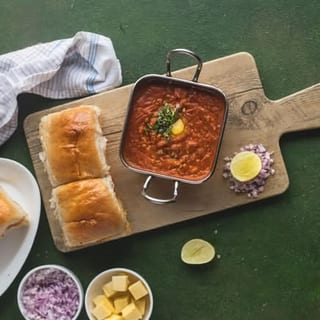 PAV BHAJI HALF TRAY