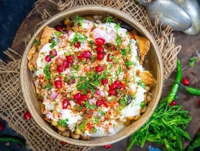 SAMOSA CHAAT HALF TRAY.