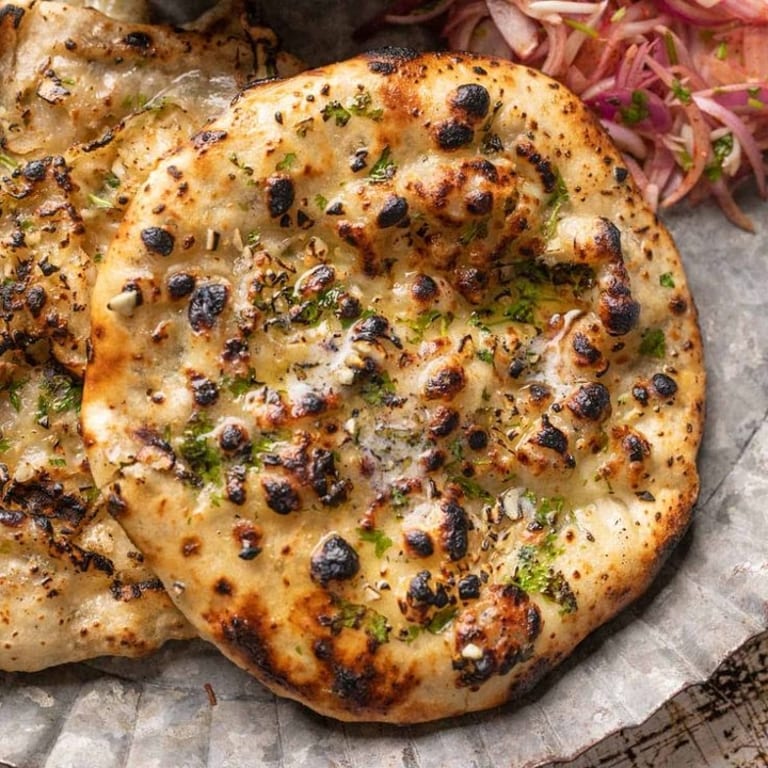 Garlic Naan: A Flavorful Indian Delight